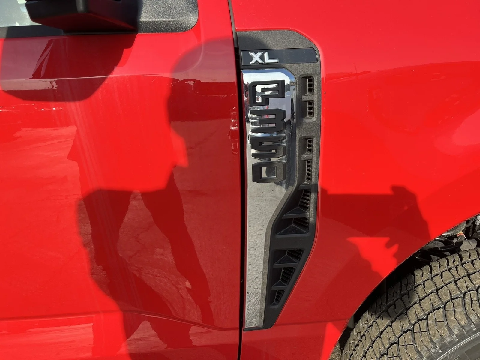 2025 Ford F-350 Super Duty Chassis Cab XL - Photo 11