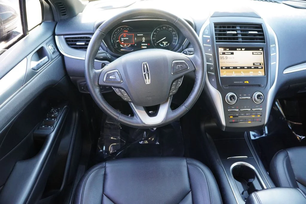 Certified Used 2017 Gray Lincoln Premiere image 19