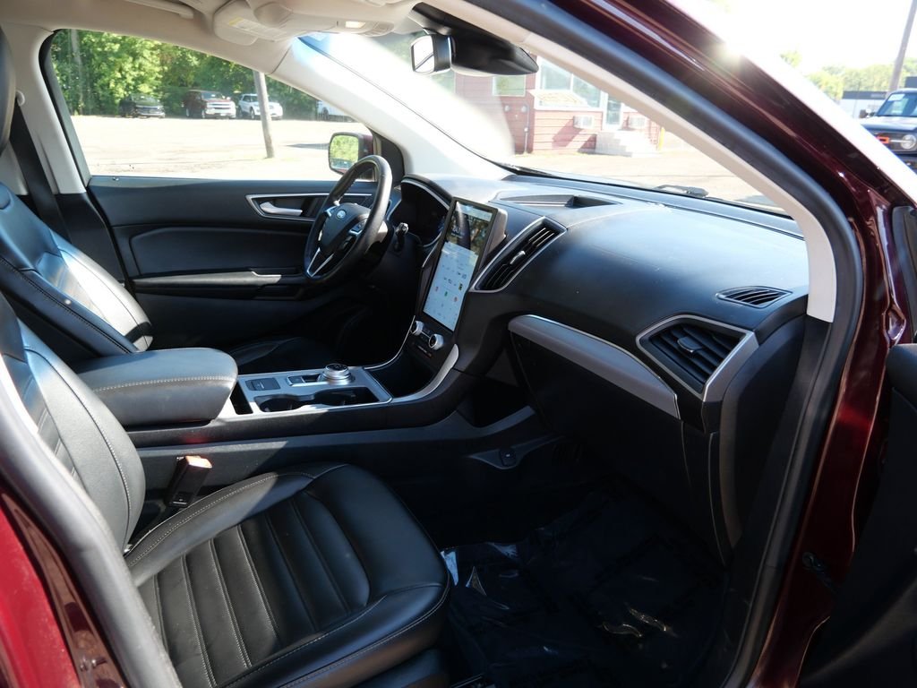 Used 2021 Red Ford SEL image 11