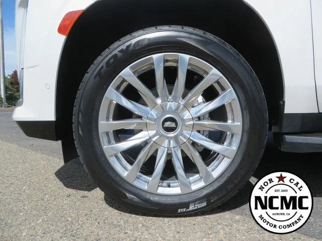 Used 2023 White Cadillac Premium Luxury image 9