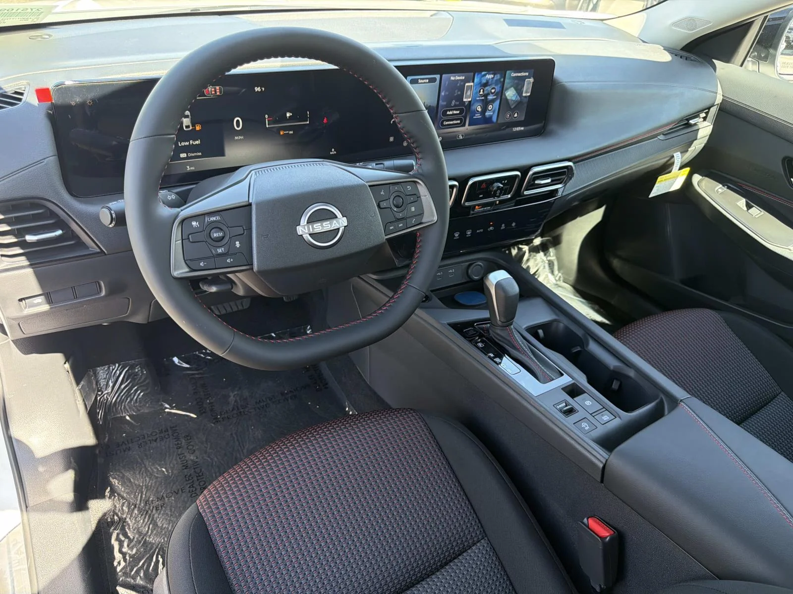 New 2027 Aspen White Tricoat/Super Black Nissan SR image 9
