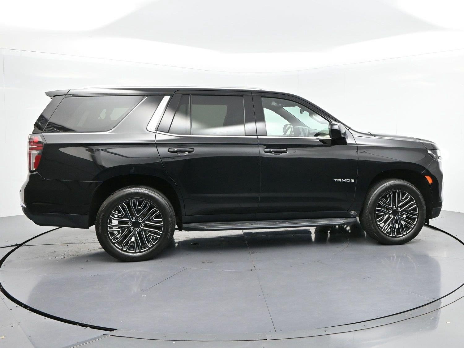 Used 2021 Black Chevrolet LT image 8