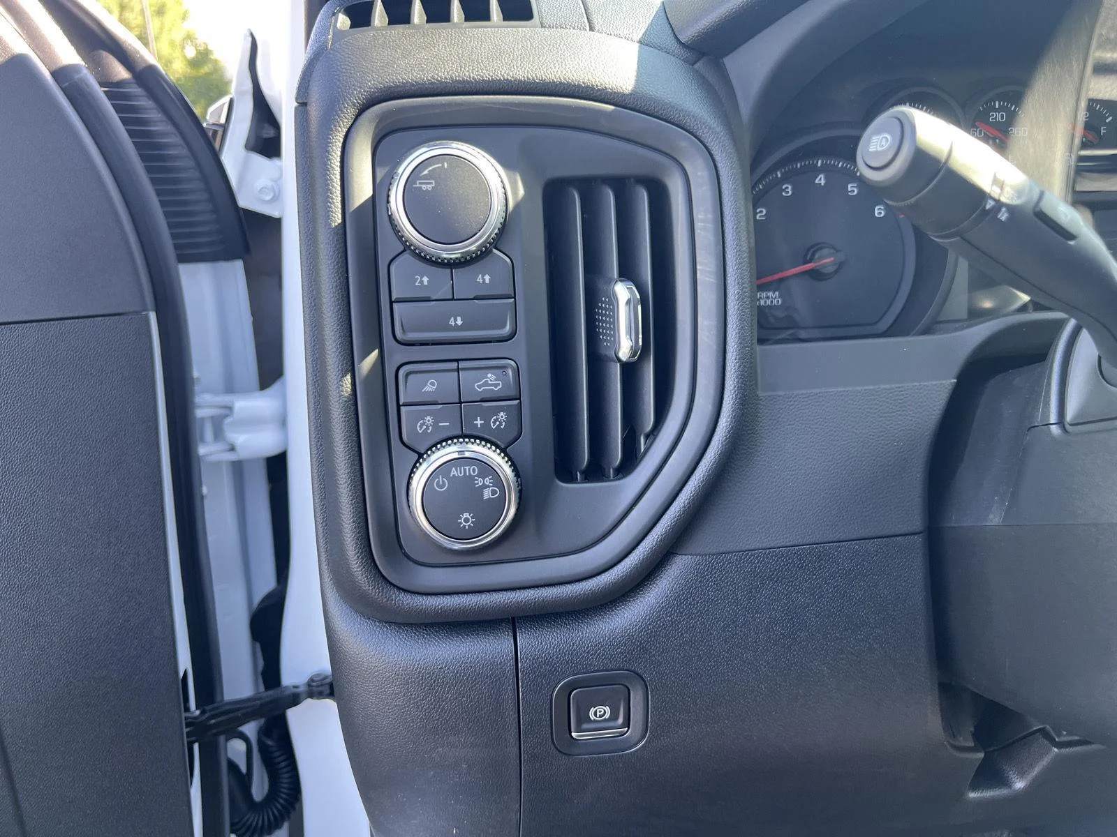 2026 GMC Sierra 3500HD Pro - Photo 19