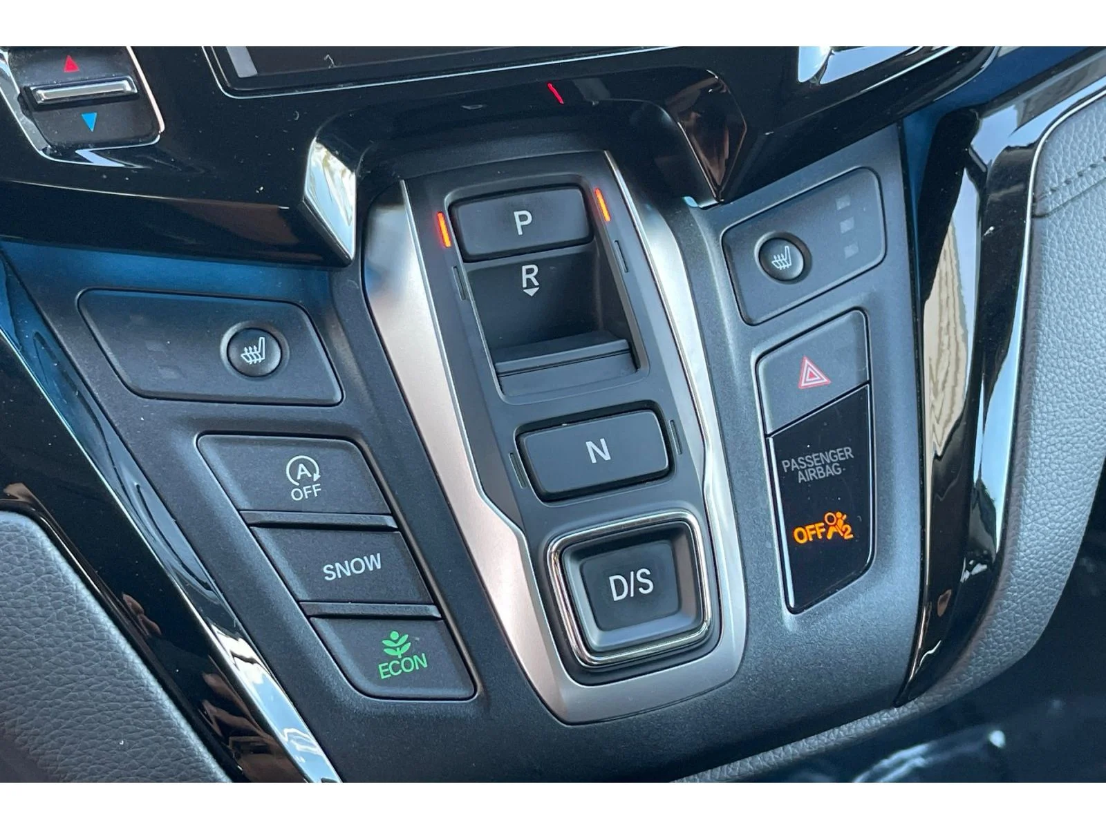 Used 2025 SONIC GRAY PEARL Honda Touring image 33