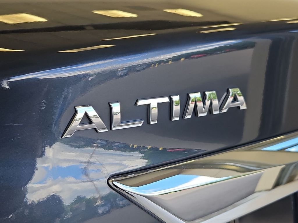 Used 2015 Storm Nissan 2.5 SV image 26