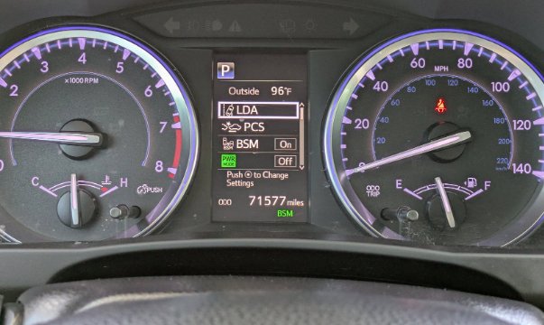 Used 2018 Predawn Gray Mica Toyota XLE image 2