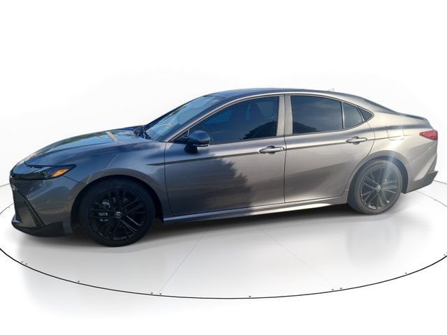 Used 2025  Toyota SE image 9