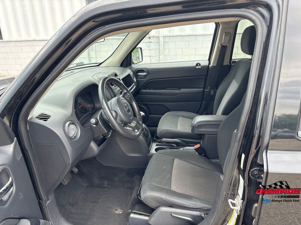 Used 2012 Black Jeep Latitude image 11