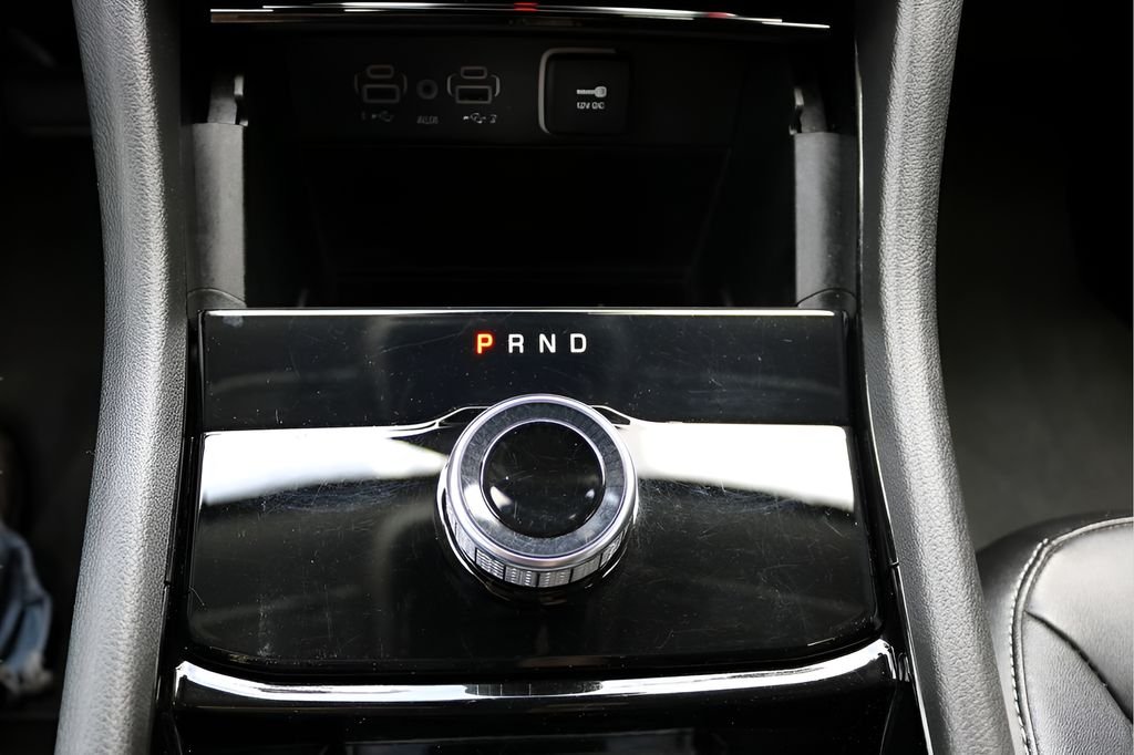 Used 2023 White Jeep Limited image 26