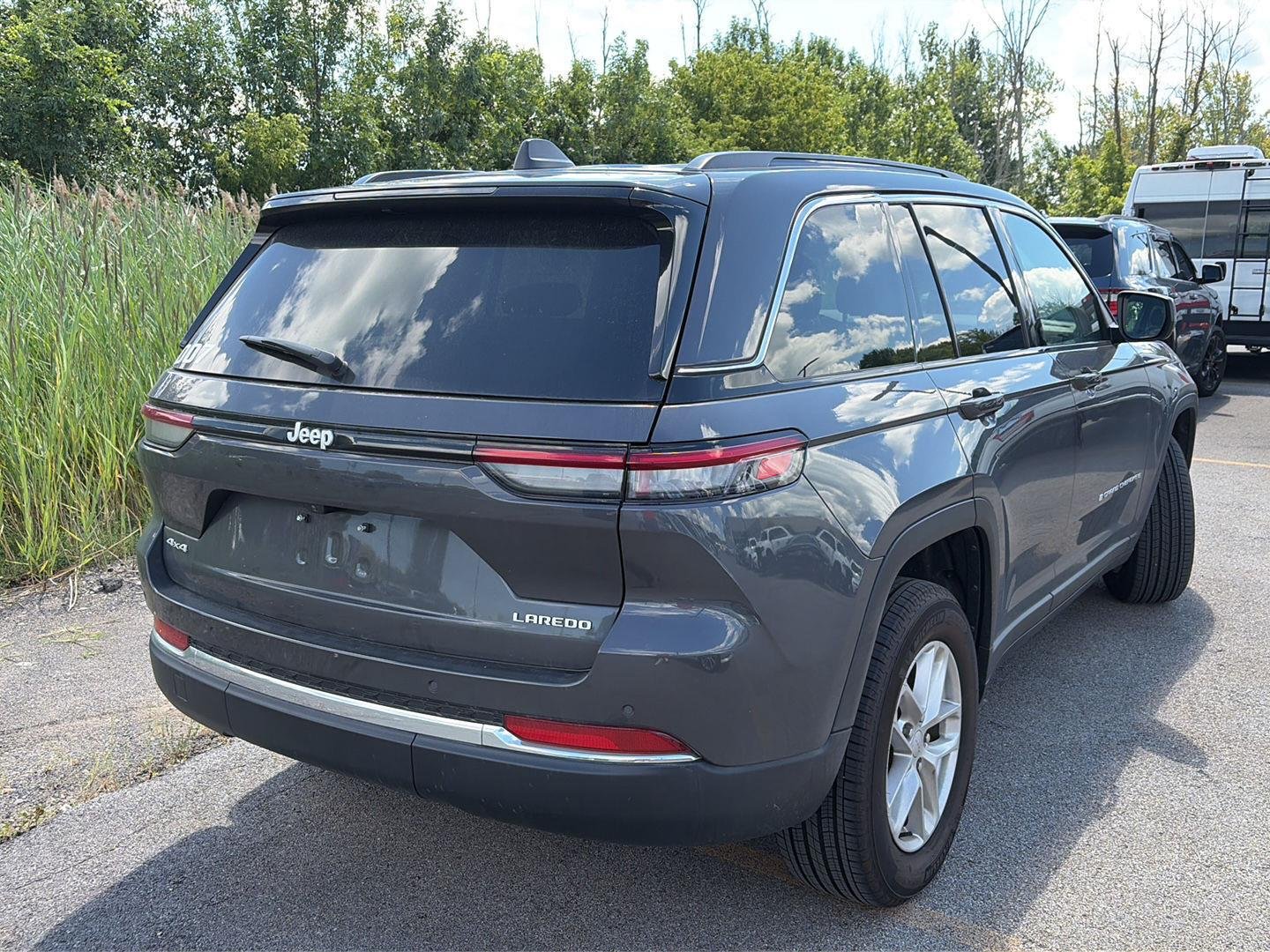 Used 2026 Baltic Gray Metallic Clearcoat Jeep Laredo X image 2