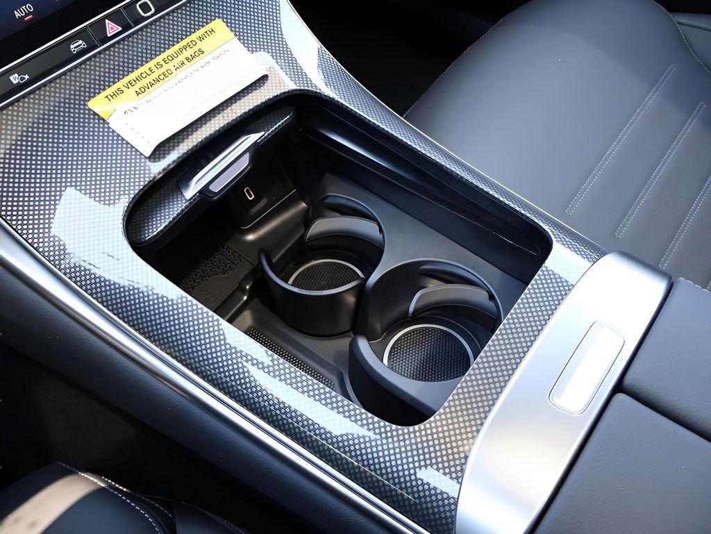 2025 Mercedes-Benz GLC AMG GLC43 - Photo 27