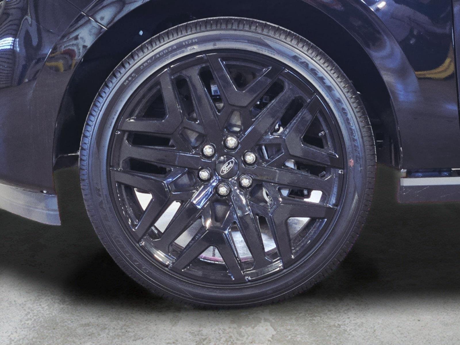 2026 Ford Expedition MAX Platinum - Photo 11