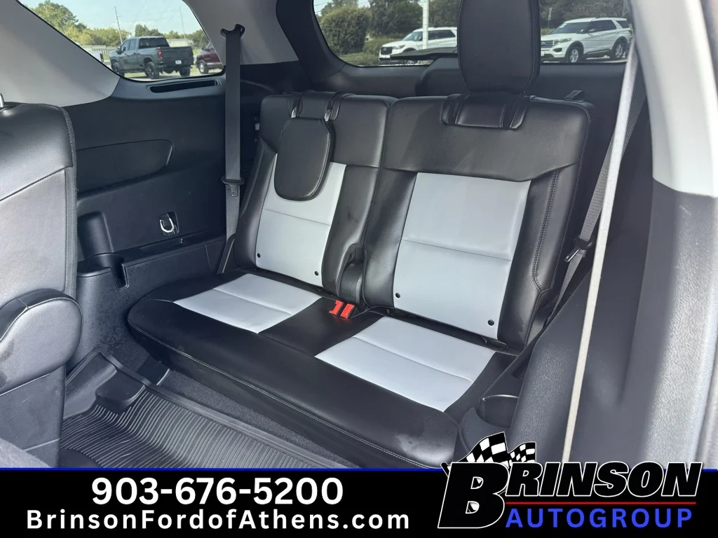 Used 2023 Agate Black Metallic Ford XLT image 14