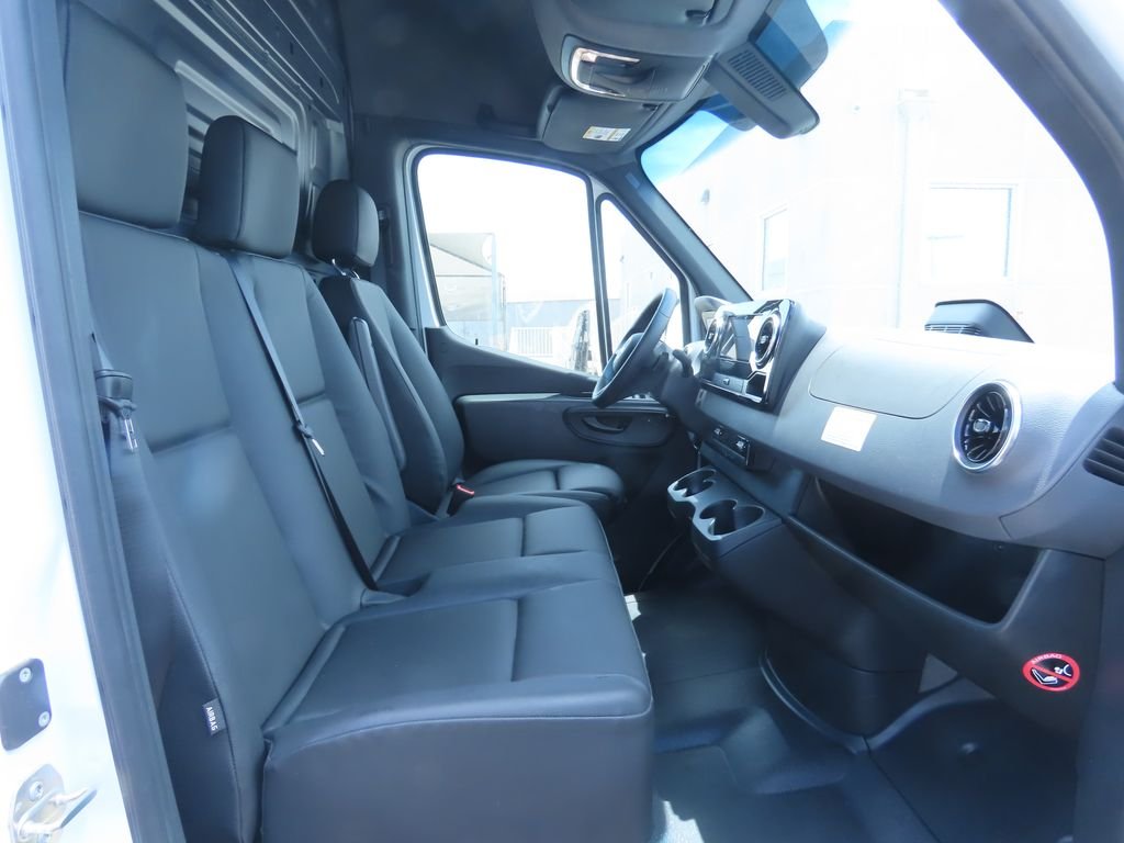 New 2025 Arctic White Mercedes-Benz Cargo 144 WB image 18