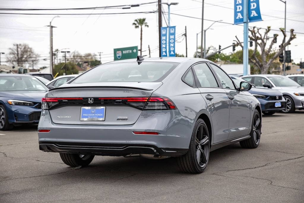 New 2025 Urban Gray Pearl Honda Sport-L image 12
