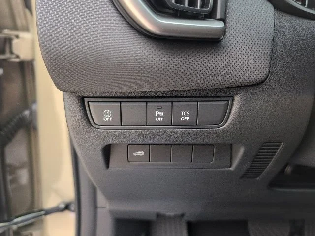 Used 2026 Beige/tan Mazda 2.5 S Meridian Edition image 17