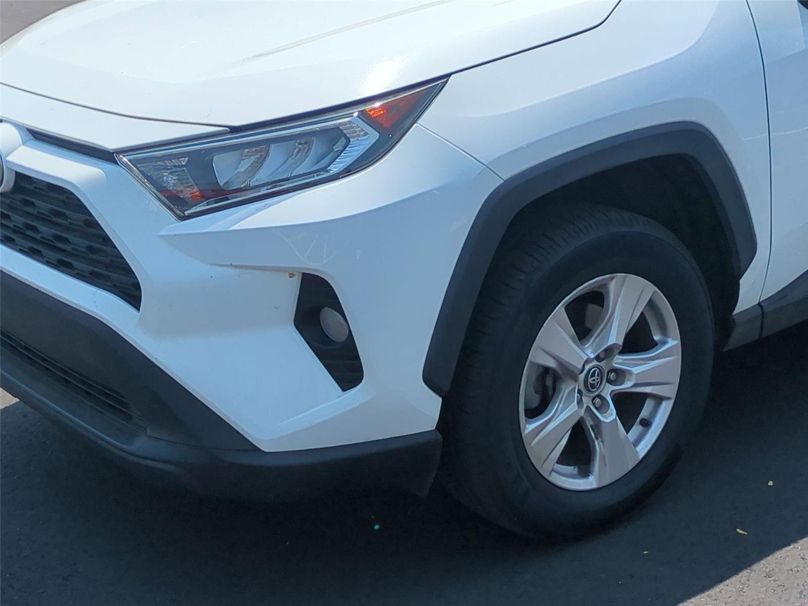Used 2020 Super White Toyota XLE image 23