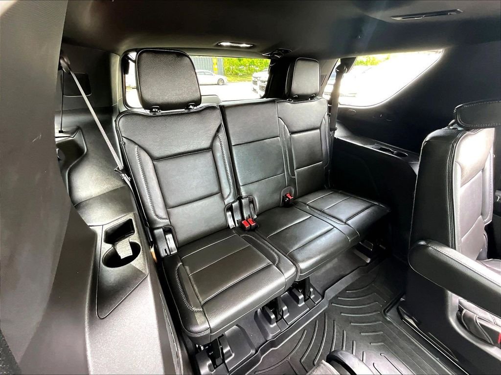 Used 2022 Gray GMC Denali image 16