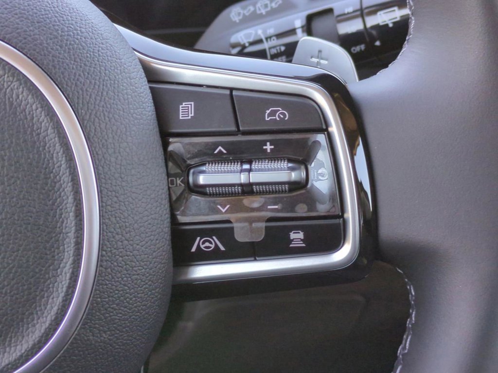 New 2026 Ivory Silver Kia EX image 31