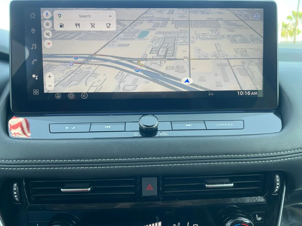 Used 2025 Gray Nissan SL image 16