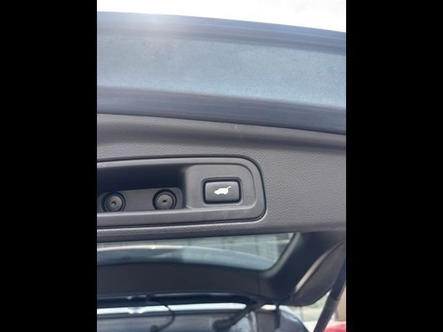 Used 2019 Blue Honda EX-L image 24