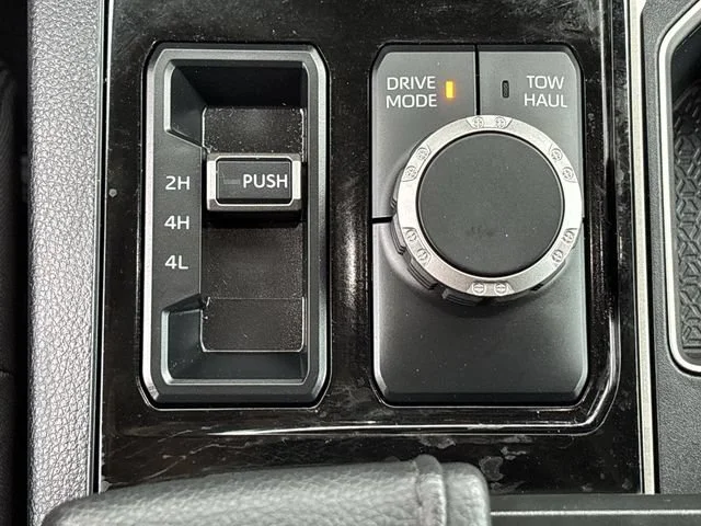 Used 2023 Green Toyota SR5 image 17