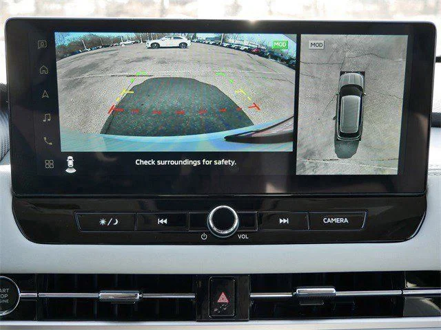 New 2026 White Diamond Mitsubishi SE image 9