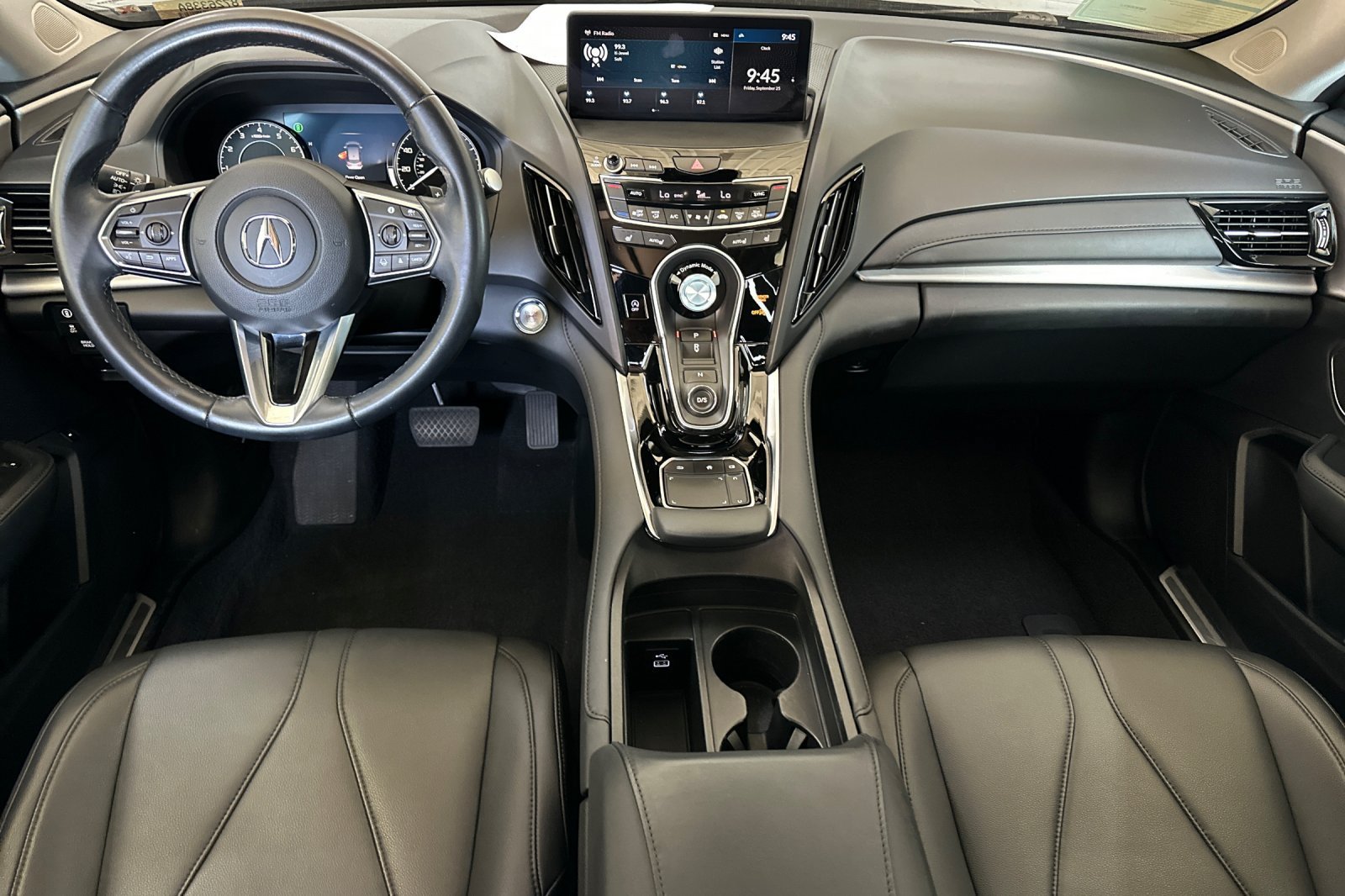 Used 2023  Acura Base image 13