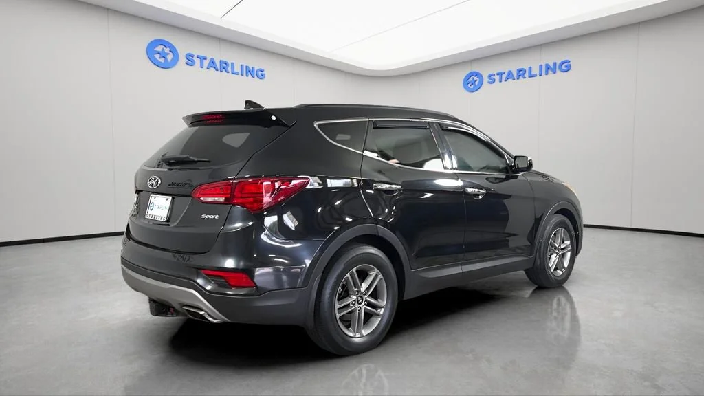 Used 2018 Black Hyundai 2.4L image 10