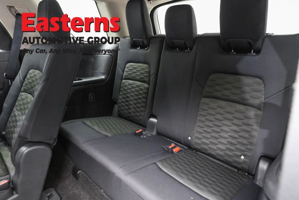 Used 2024 Gray Nissan SV image 27