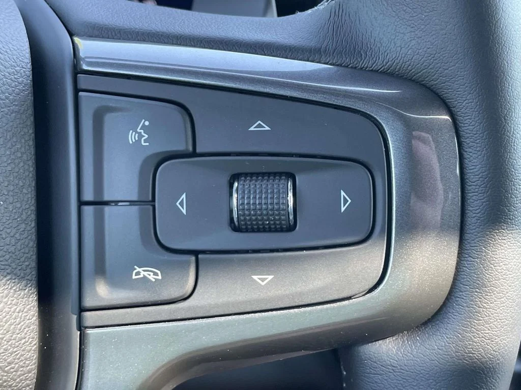 New 2026 Black Chevrolet High Country image 30
