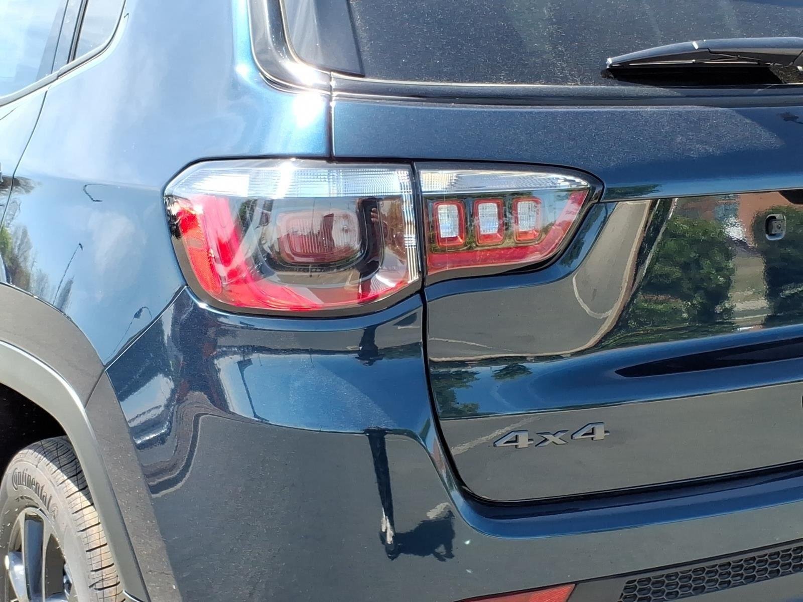 New 2026 Fathom Blue Pearl-Coat Exterior Paint Jeep Latitude Altitude image 17