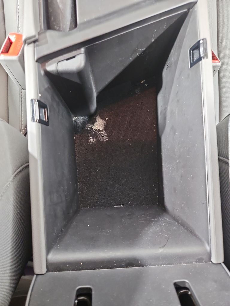 Used 2023 Silver Hyundai SEL image 25