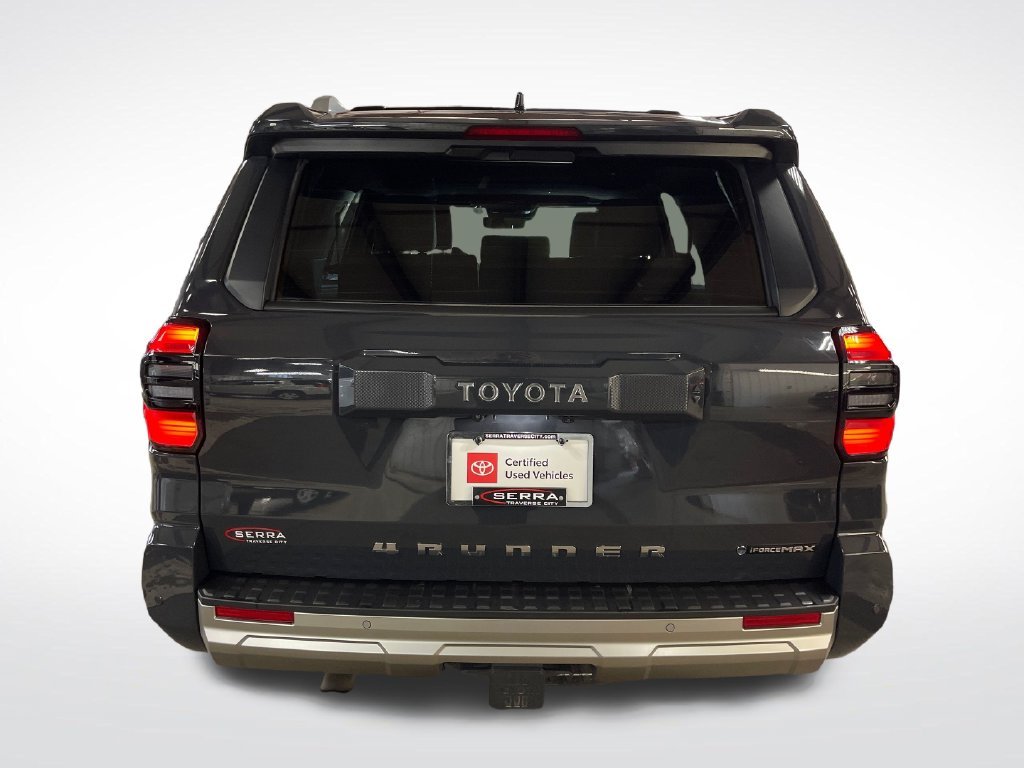 Certified Used 2025  Toyota Limited image 4
