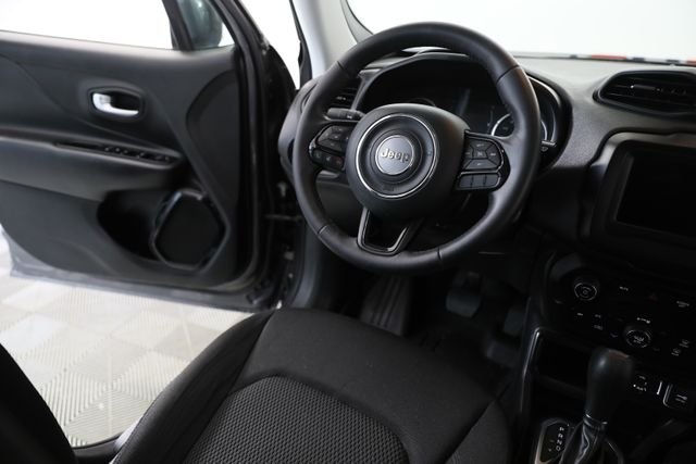 Used 2019 Gray Jeep Latitude image 22