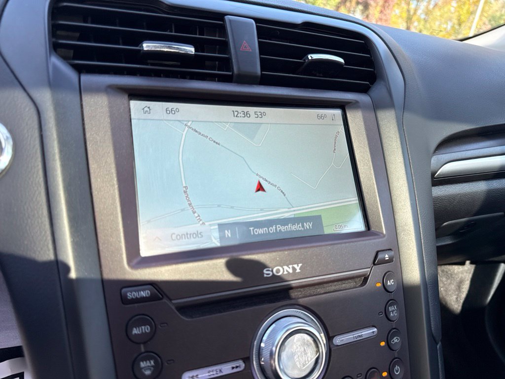 Used 2020 White Ford Titanium image 29