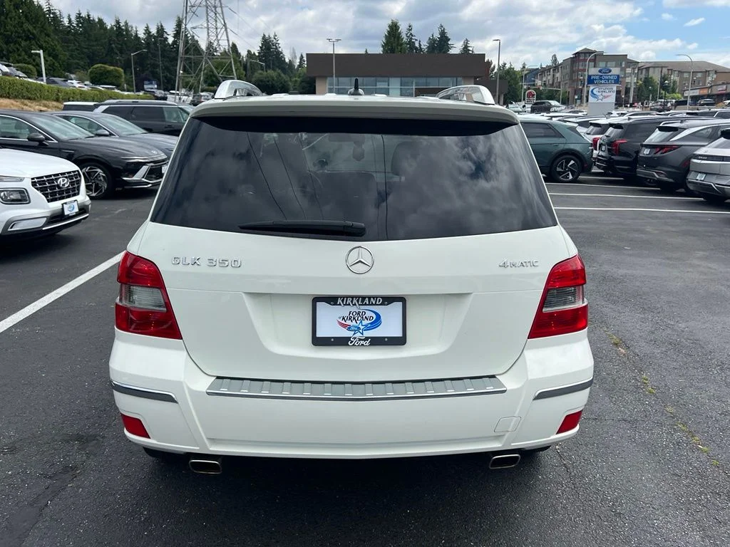 Used 2011 Arctic White Mercedes-Benz GLK 350 image 8