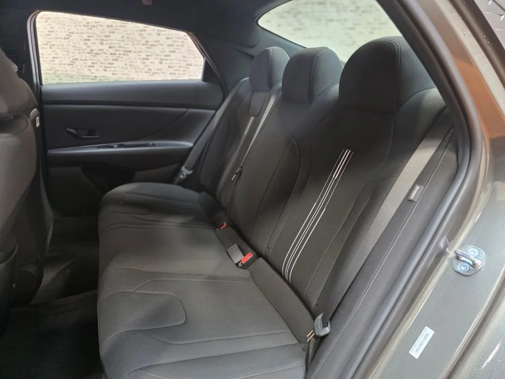 New 2026 Amazon Gray Hyundai SEL Sport image 11
