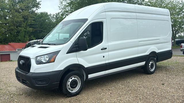 New 2026 Oxford White Ford Base image 2