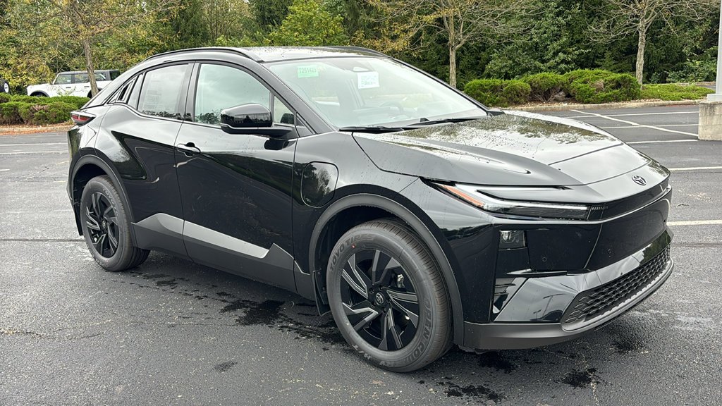 New 2026 Midnight Black Metallic Toyota  SE image 25