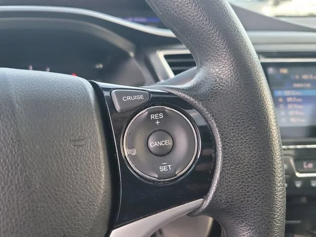 Used 2015  Honda EX image 29