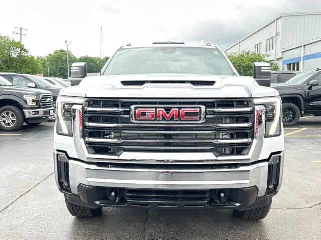 New 2026 Summit White GMC SLT image 2