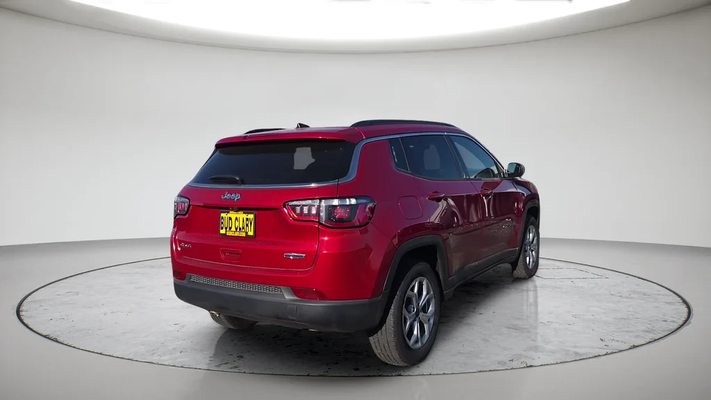 Used 2025 Red Jeep Latitude image 7