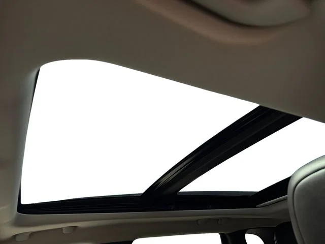 Used 2016 Black Jeep Trailhawk image 14