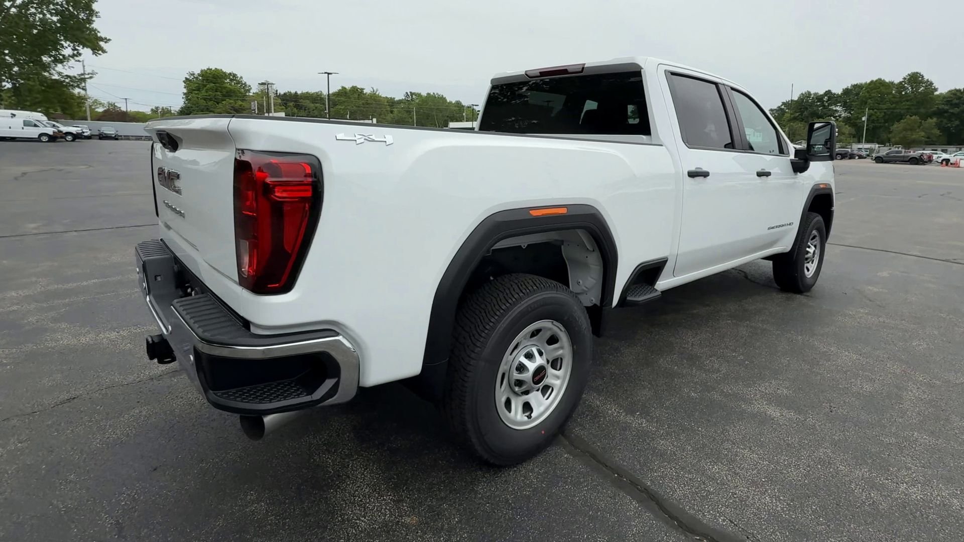 2025 GMC Sierra 2500HD Pro - Photo 8
