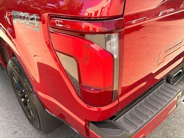 Used 2024 Red Ford XLT image 32