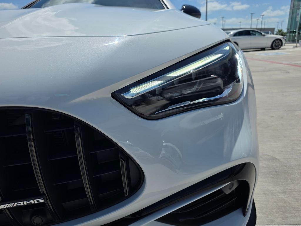 New 2026 MANUFAKTUR Moonlight White Metallic Mercedes-Benz AMG® CLE 53 4MATIC+ Coupe image 9