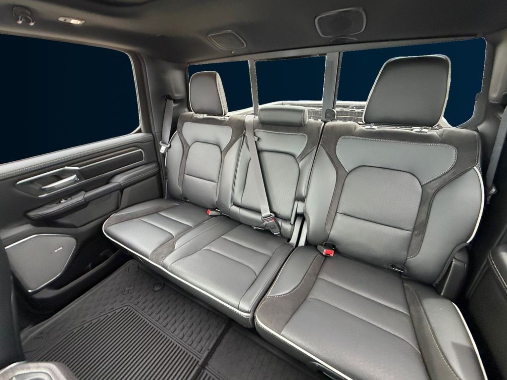 New 2026 Diamond Black Crystal Pearl-Coat Exterior Paint RAM Laramie image 16
