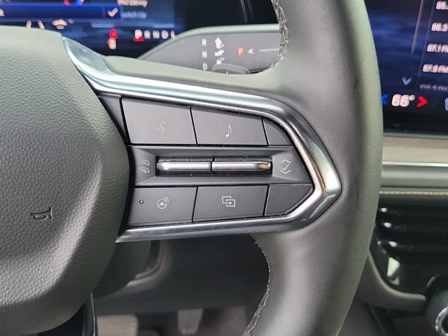 2025 Chevrolet Suburban Premier - Photo 28