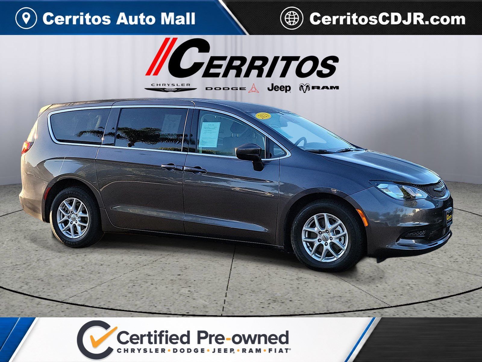 2023 Chrysler Voyager